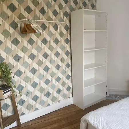 1st Floor Cozy Flat With Free Parking شقة *