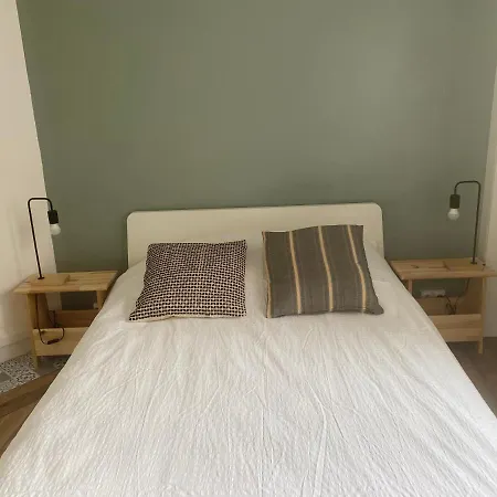 Apartment 1st Floor Cozy Central Flat With Free Parking